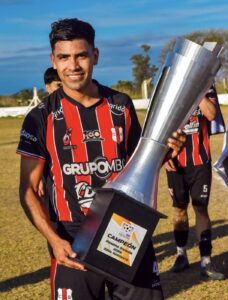 El jujeño Omar Yulan celebró un título histórico con Balnearia
